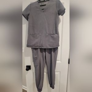 Fig scrubs top XS and bottom small petite